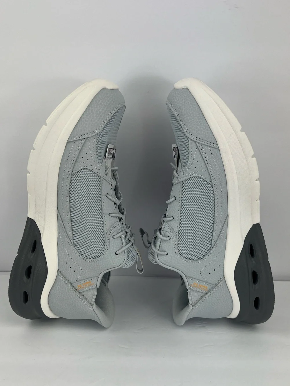 SKECHERS SLIP-IN GLIDE-STEP SWIFT-FIT HANDS FREE, MEMORY FOALIGHT GREY SIZE 8.5